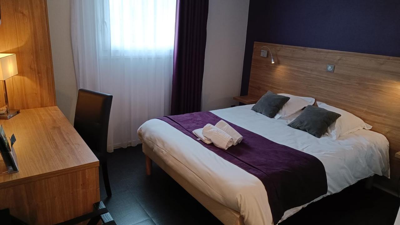 Logis Hotel Restaurant De La Madeleine Commercy Dış mekan fotoğraf