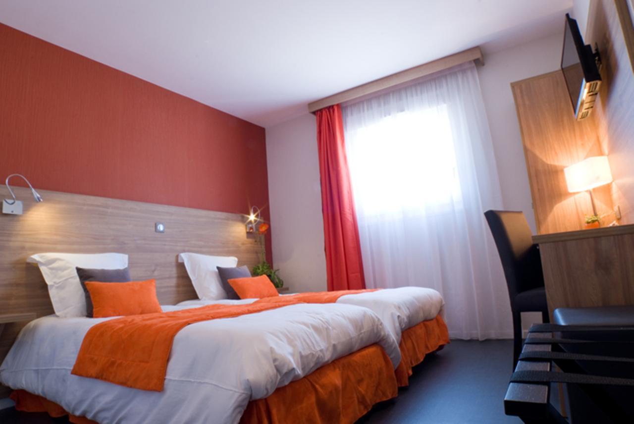 Logis Hotel Restaurant De La Madeleine Commercy Dış mekan fotoğraf