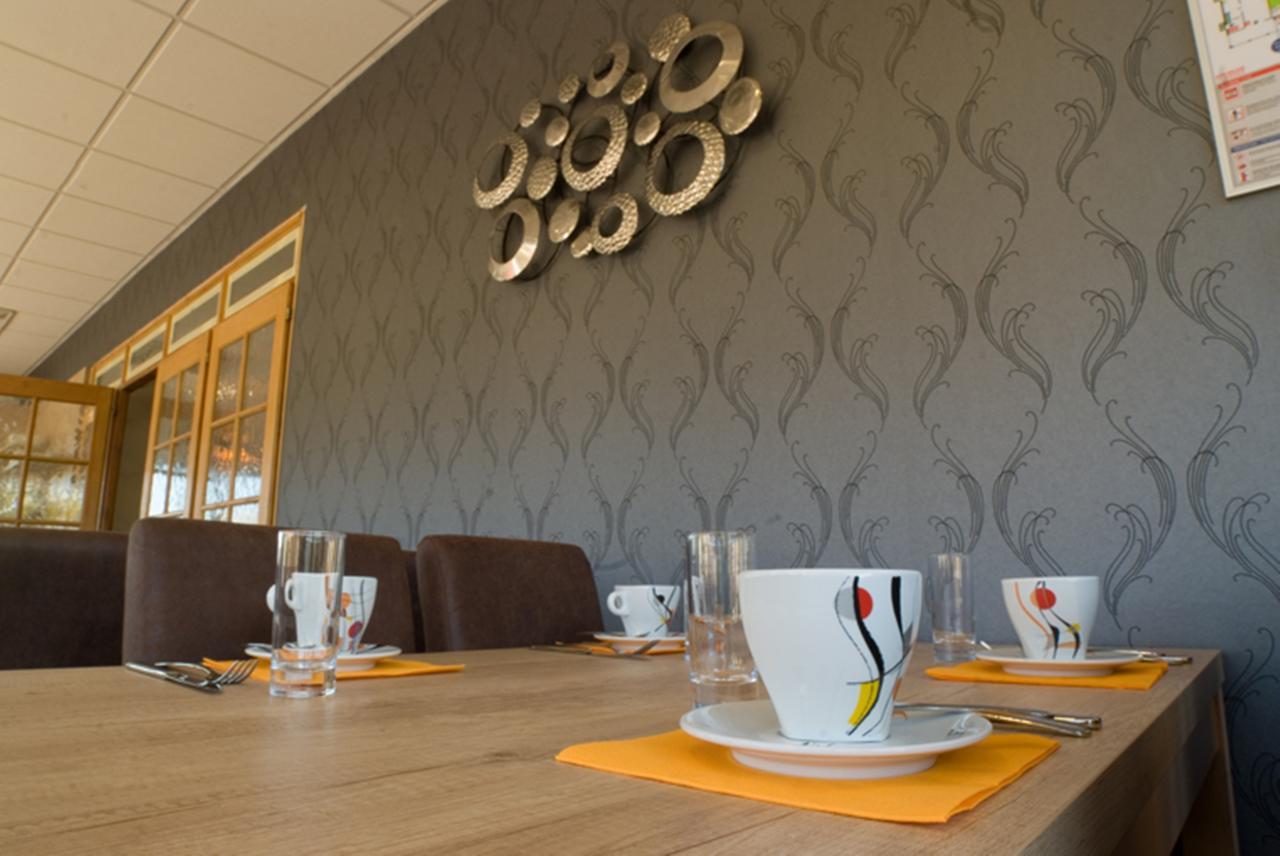Logis Hotel Restaurant De La Madeleine Commercy Dış mekan fotoğraf