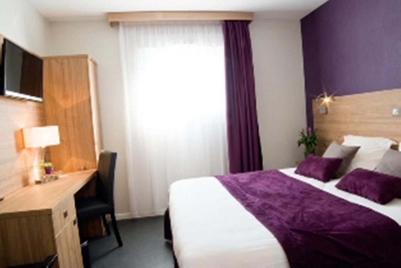 Logis Hotel Restaurant De La Madeleine Commercy Dış mekan fotoğraf