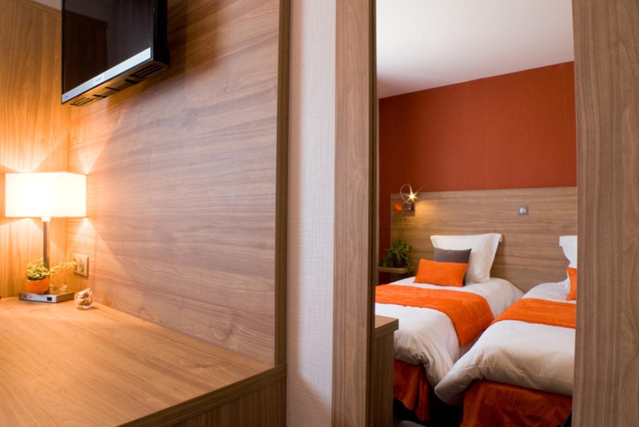Logis Hotel Restaurant De La Madeleine Commercy Dış mekan fotoğraf